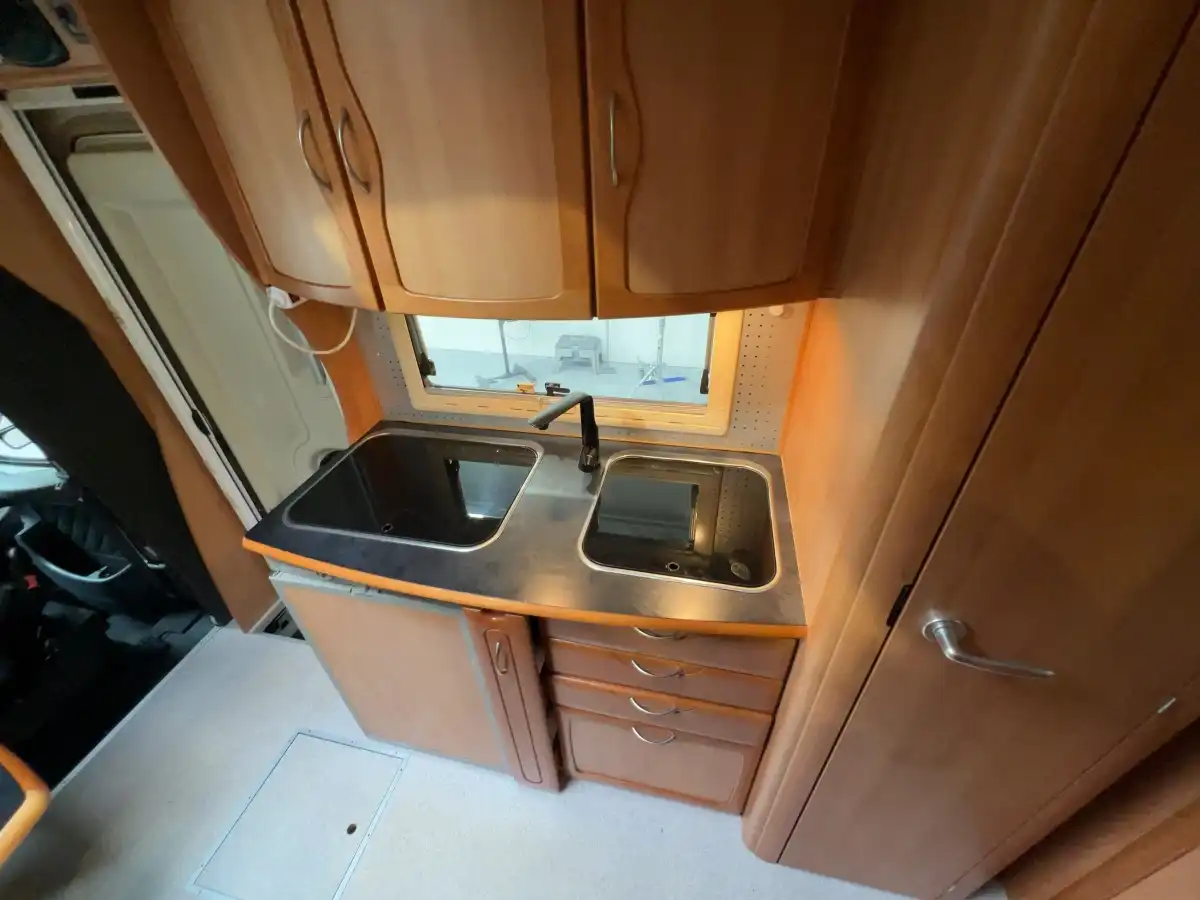 EURAMOBIL Contura 742 EB - Ansicht 12